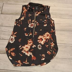 🍕Flowered Zip Neck Tank 🪅🌷 💧 💕 ✨️ 🍎🍋🧁☃️🦋🐯🐠🍬🍿